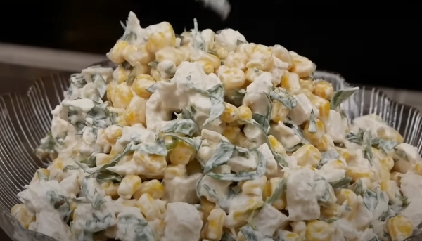 Новогодний салат “Ку-ка-ре-ку”. Вкусный закусочный салат: простой рецепт из доступных продуктов