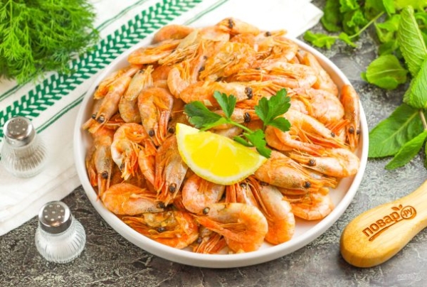 Жареные креветки в соевом соусе в панцире Жареные креветки в соевом соусе в панцире