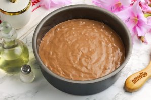 Простой шоколадный пирог из кислого молока Простой шоколадный пирог из кислого молока