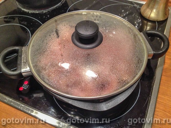 Стейк из свиной шейки с лимоном, перцем и чесноком на сковроде Стейк из свиной шейки с лимоном, перцем и чесноком на сковроде