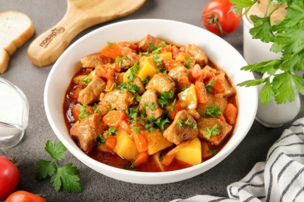 Свинина с картошкой в мультиварке