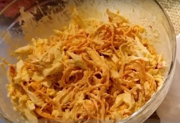 Салат, который побил все рекорды по скорости приготовления. Максимально быстрый и вкусный рецепт Салат, который побил все рекорды по скорости приготовления. Максимально быстрый и вкусный рецепт