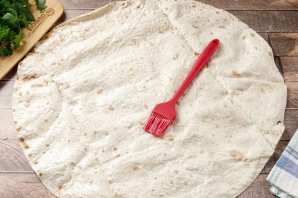 Рулет из лаваша с сыром Рулет из лаваша с сыром