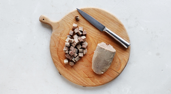 Канапе с говяжьим языком, пошаговый рецепт с фото на 64 ккал