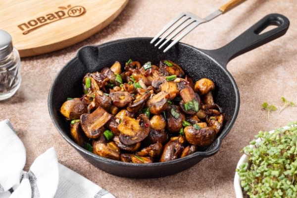Шампиньоны на сковороде Шампиньоны на сковороде