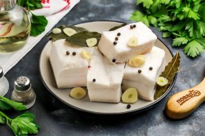 Сало в рассоле в банке Сало в рассоле в банке