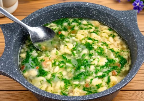 Суп с затиркой как у бабушки: ароматный вкус детства. Готовим за 15 минут