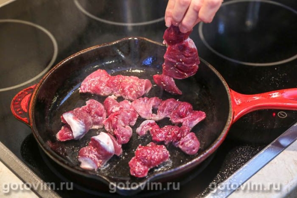 Утиные желудки, жаренные в соевом соусе Утиные желудки, жаренные в соевом соусе