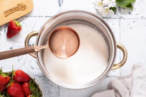 Цукаты из клубники Цукаты из клубники