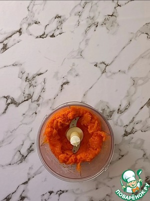 Пирог с творогом и курагой