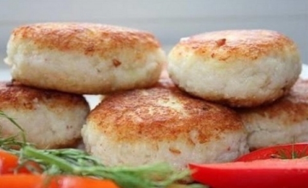 Диетические паровые котлеты из трески