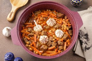 Плов с нутом и рисом Плов с нутом и рисом