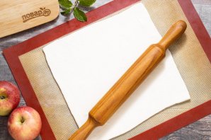 Слоеный пирог с яблоками Слоеный пирог с яблоками