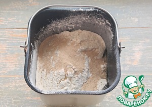 Булочки с ветчиной и семенами