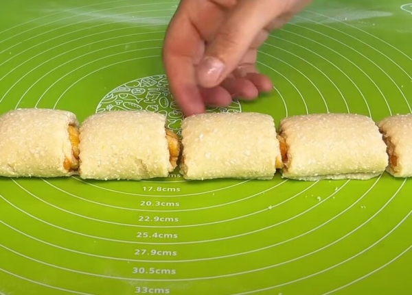 Стакан творога и 5 минут. Легкий рецепт творожных булочек с начинкой Стакан творога и 5 минут. Легкий рецепт творожных булочек с начинкой