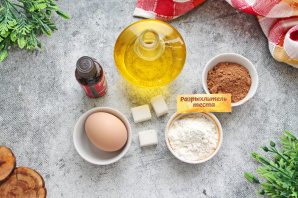 Шоколадный торт с малиной и голубикой