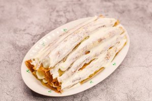 Блины с вишней в сметанном креме Блины с вишней в сметанном креме