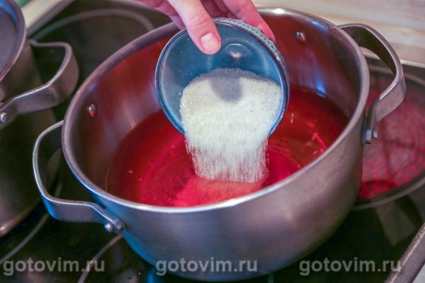 Компот из красной смородины с клубникой на зиму Компот из красной смородины с клубникой на зиму