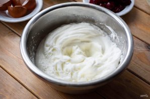 Пирог с вишней без глютена Пирог с вишней без глютена