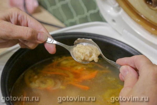 Рыбный суп с креветочными клецками в мультиварке