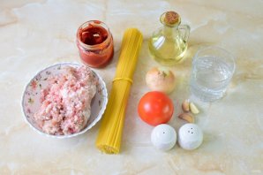 Спагетти по-болонски Спагетти по-болонски