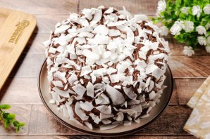 Торт из профитролей со сметанным кремом