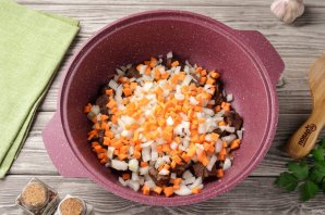 Паста с говядиной в томатном соусе Паста с говядиной в томатном соусе