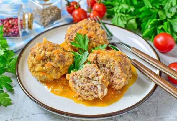 Тефтели с рисом Тефтели с рисом