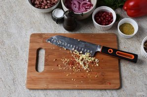 Салат "Тбилиси" с гранатом Салат "Тбилиси" с гранатом