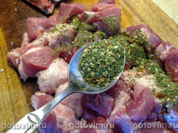 Молодой картофель с мясом в рукаве для запекания Молодой картофель с мясом в рукаве для запекания