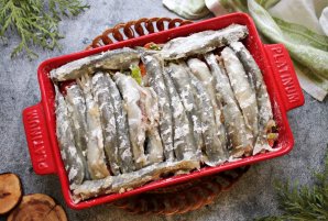 Мойва с овощами в духовке Мойва с овощами в духовке