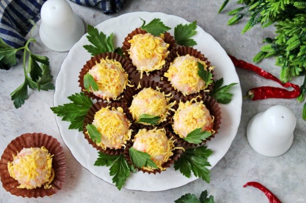 Сырные шарики с красной рыбой Сырные шарики с красной рыбой