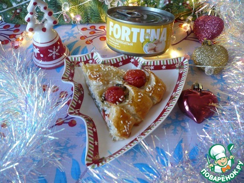 Рождественская елка из слоеного теста