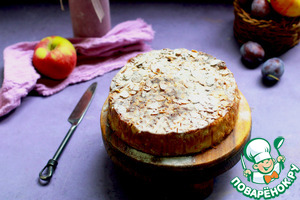 Пирог с яблоками и сливой