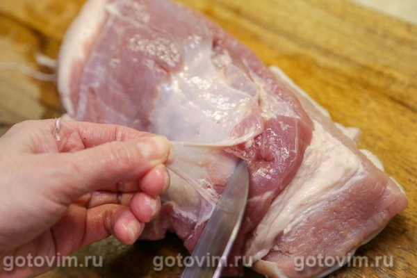 Грудинка в маринаде гремолата, запеченная при низкой температуре Грудинка в маринаде гремолата, запеченная при низкой температуре