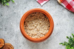 Ячневая каша в горшочке Ячневая каша в горшочке