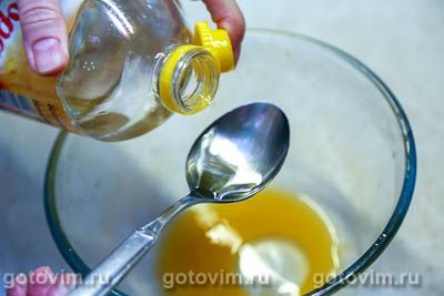 Мятая картошка с соусом мохо в духовке