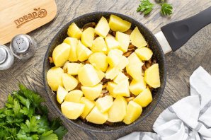 Картофель с вешенками Картофель с вешенками