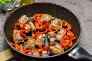 Жаркое из свинины с грибами и баклажанами Жаркое из свинины с грибами и баклажанами