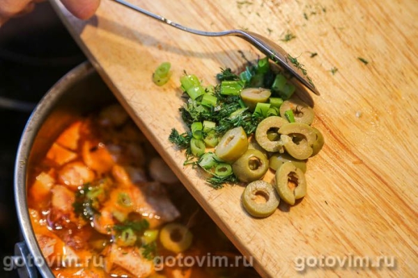 Сборная мясная солянка с фасолью Сборная мясная солянка с фасолью