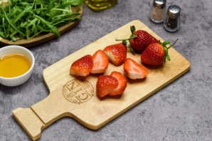 Сыр с клубникой