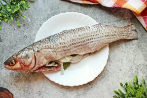 Кефаль, запеченная в духовке Кефаль, запеченная в духовке