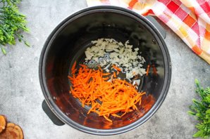 Гречка с тушенкой в мультиварке