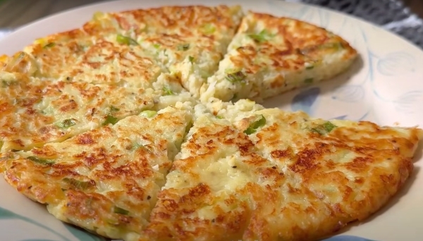 Вкуснее любого хлеба. Беру картофельное пюре и 1 яйцо: простой рецепт ароматной лепёшки Вкуснее любого хлеба. Беру картофельное пюре и 1 яйцо: простой рецепт ароматной лепёшки