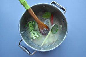 Суп "Том ям" с мидиями Суп "Том ям" с мидиями