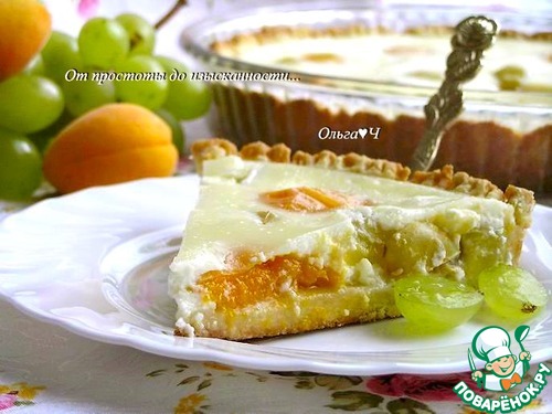 Пирог с абрикосами и виноградом Пирог с абрикосами и виноградом