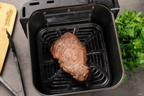 Стейк в аэрогриле Стейк в аэрогриле