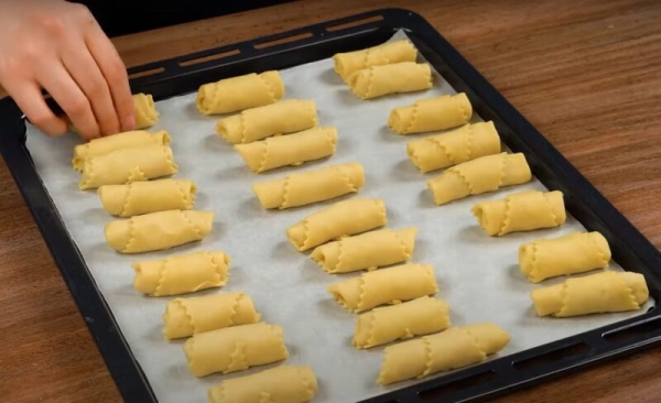 Вкус детства. Рулетики с безе: десерт готов за считанные минуты Вкус детства. Рулетики с безе: десерт готов за считанные минуты