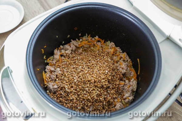 Гречка с фаршем в мультиварке
