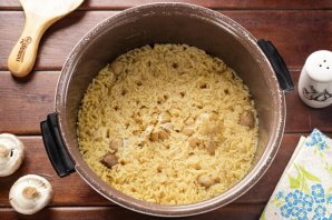 Постный плов в мультиварке Постный плов в мультиварке